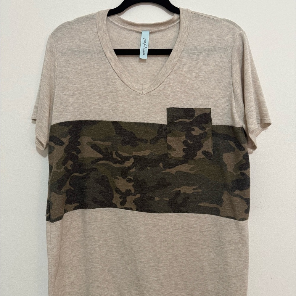 Women’s Camouflage Pocket T-Shirt - Tan